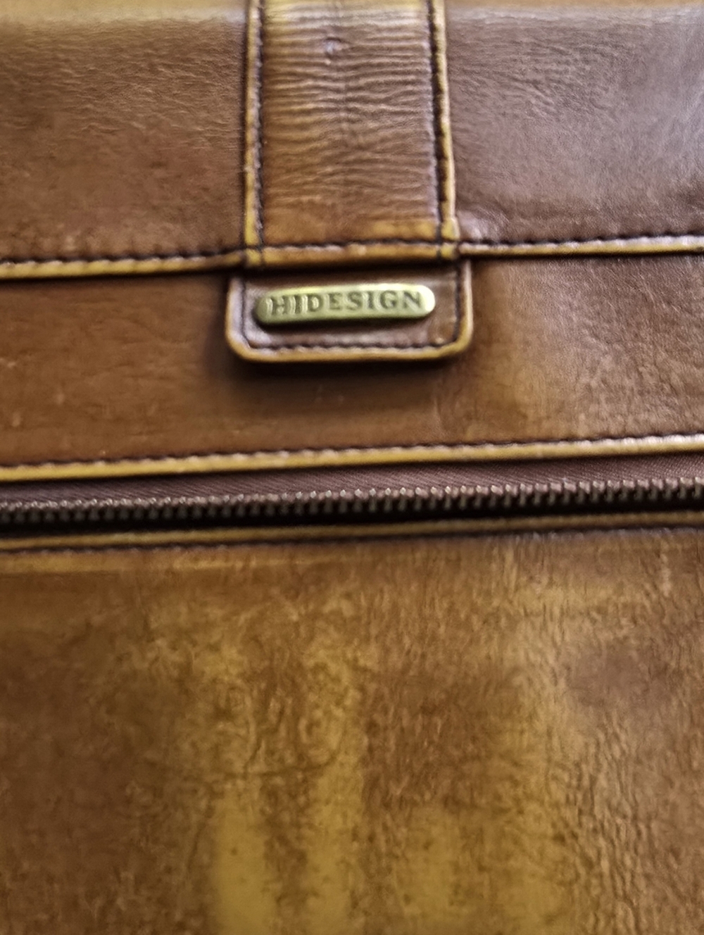 Premium Tan Leather Briefcase with Buckle Closure Office Business - Picture 9 of 9